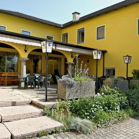 Stiftsgasthof Hochburg Luaran gambar